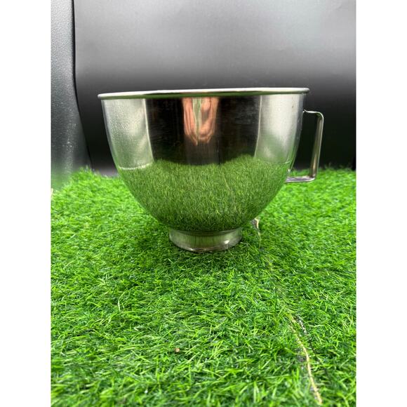 KitchenAid 4.5-Quart Stainless Steel Mixing Bowl with Handle – K45 - Picture 1 of 7